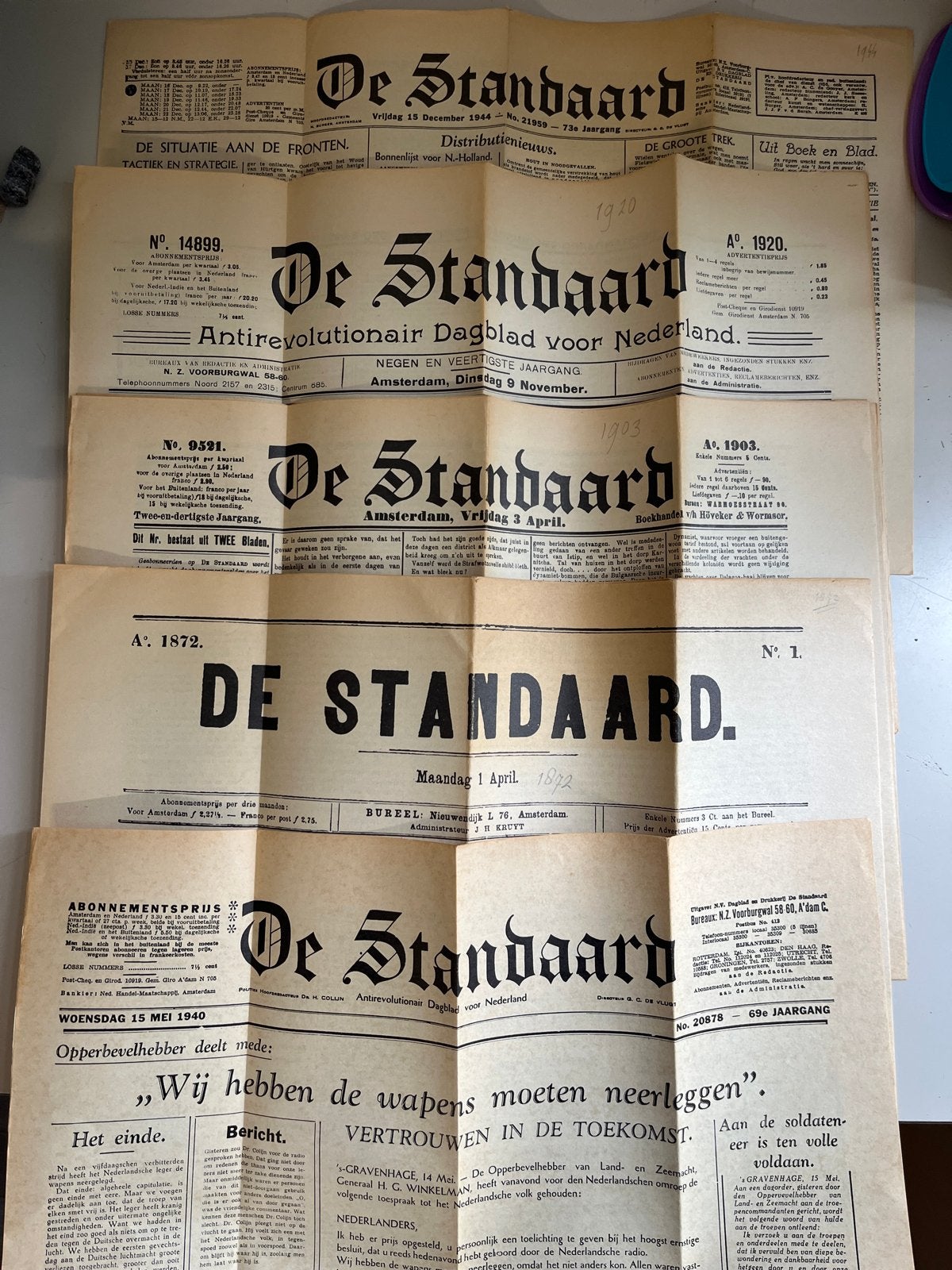 Historische kranten: De Standaard (1905, 1920, 1940, 1944), Ophalen of Verzenden, Gelezen, Krant