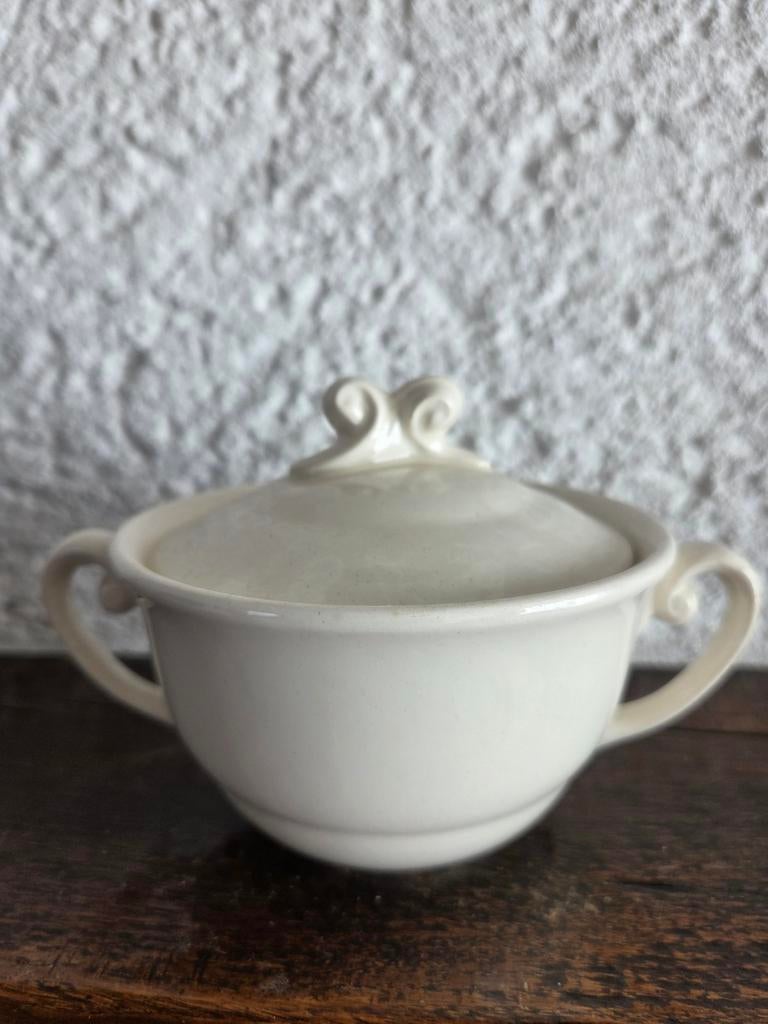 Mooie crèmekleurige suikerpot van Regout Maastricht, Antiek en Kunst, Ophalen of Verzenden