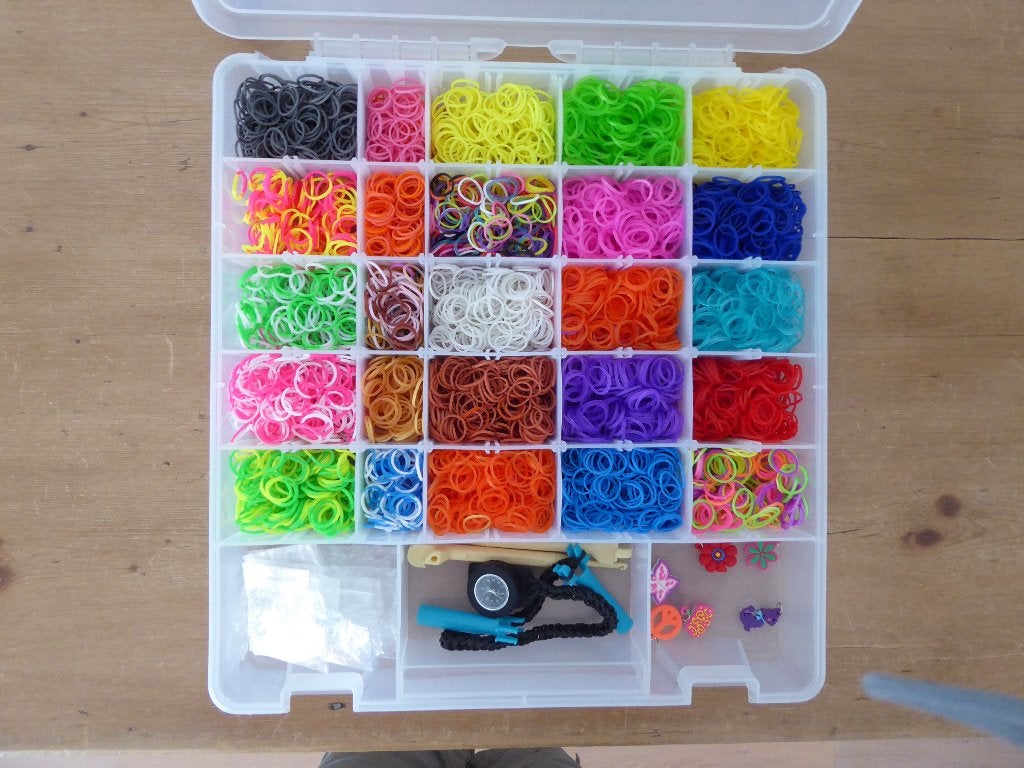 Rainbow loombands, diverse kleuren in opbergdoos, Overige thema's, Meerkleurig, Ophalen of Verzenden, Zo goed als nieuw