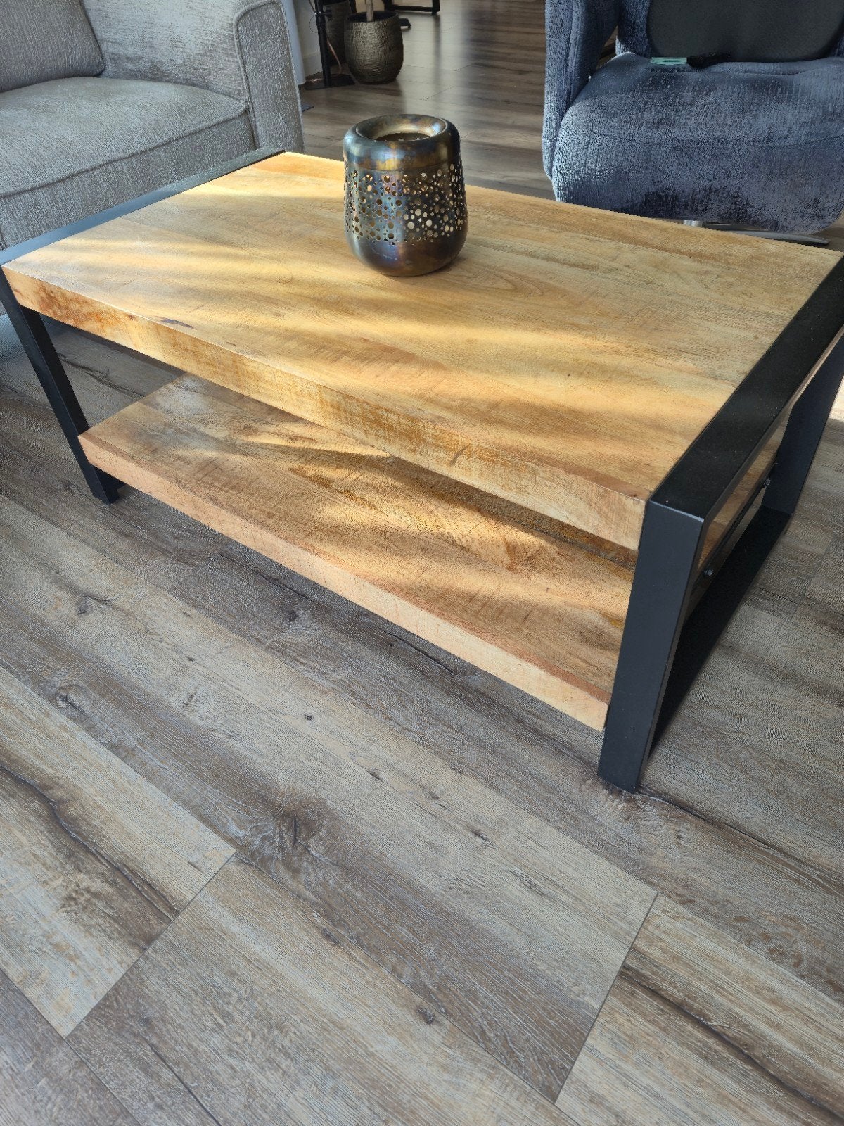 Foto 4 van ZGAN Mangohouten salontafel