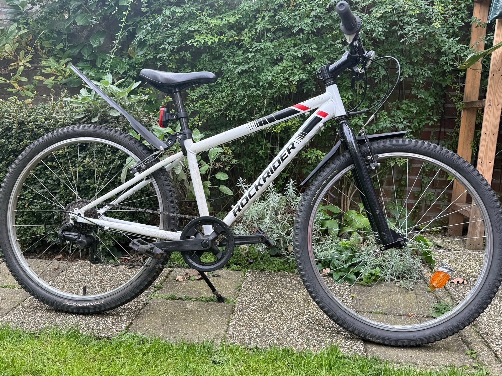 Rockrider ST100 Mountainbike - 24 inch Wit