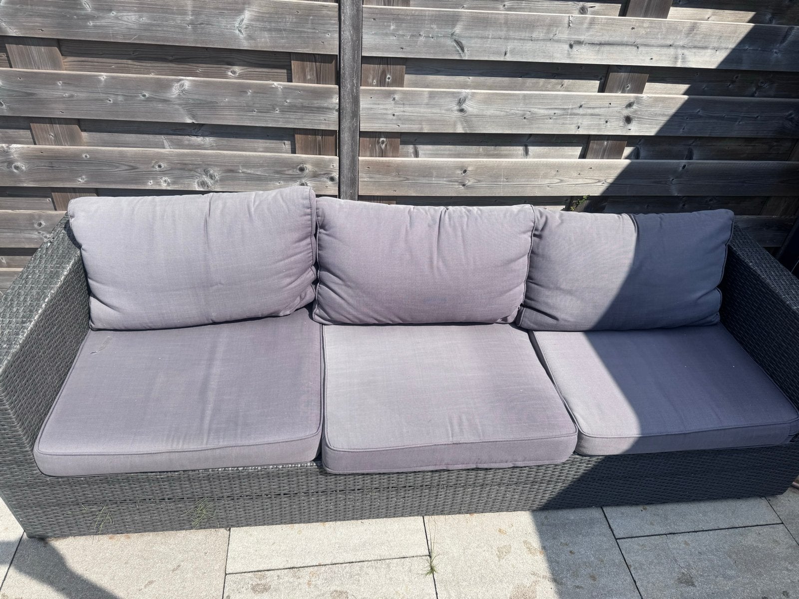 Comfortabele 3-zits loungebank voor buiten, Ophalen, Kunststof, Gebruikt, Driepersoons