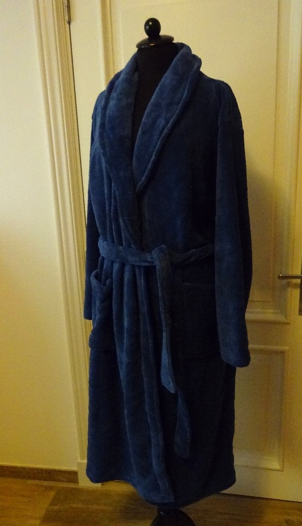 NIEUW Maat XXL Medaillon Dames Badjas van luxueuze Coral Fle, Medaillon, Ophalen of Verzenden, Blauw, Badjas