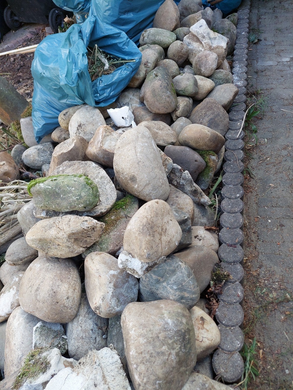 gratis mooie partij rivierkeien voor vijver of waterval, Tuin en Terras, Grind, Keien en Split, Ophalen, Overige materialen, Zo goed als nieuw