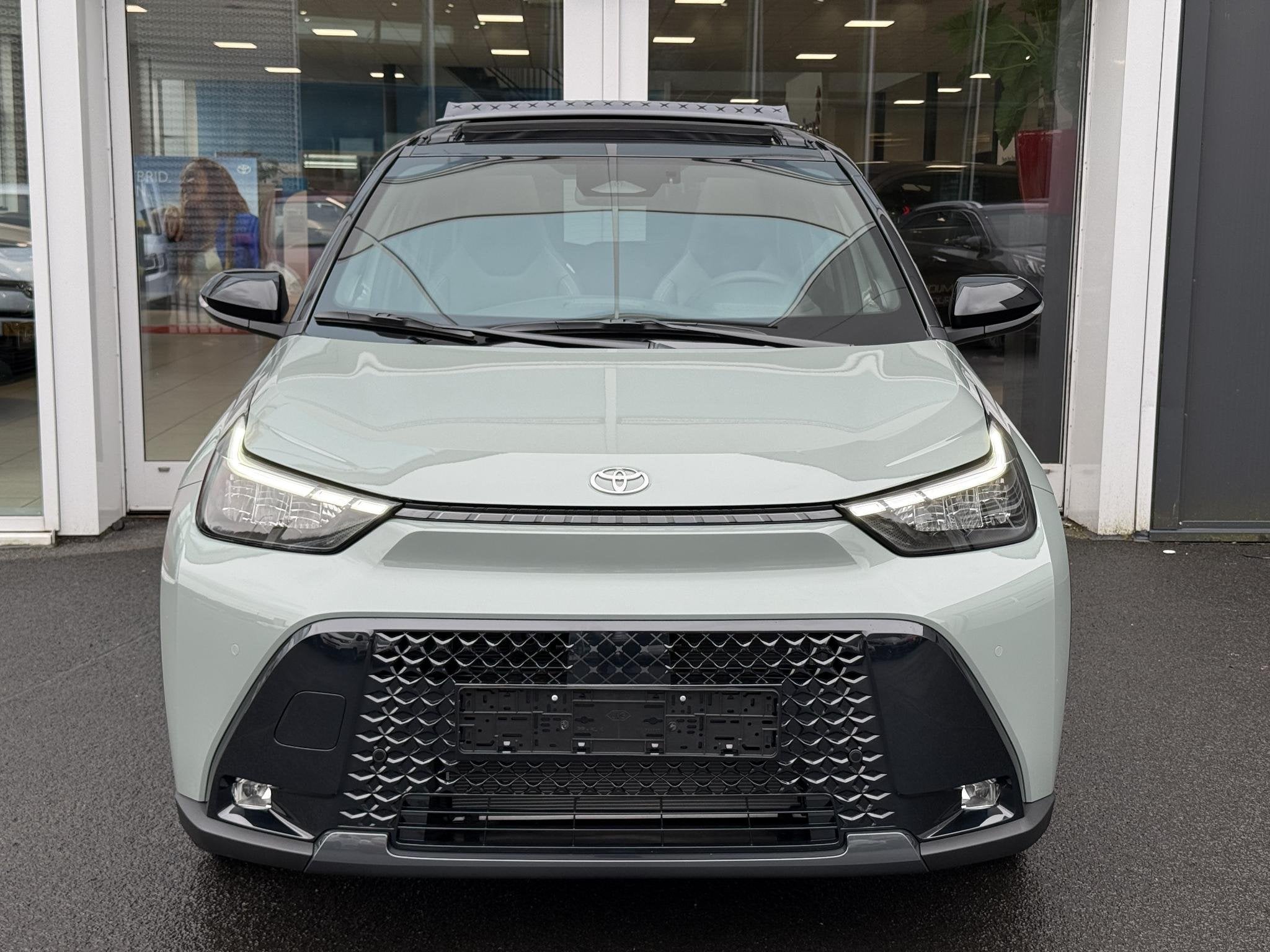 Toyota Aygo X Hybrid 115 envy | JBL | Cabriodak | PDC | Stoe, Automatische klimaatregeling, Stof, Gebruikt, Euro 6