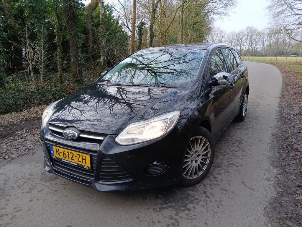 Ford Focus Wagon 1.0 EcoBoost Titanium |AIRCO|, Euro 5, 101 pk, Gebruikt, Zwart