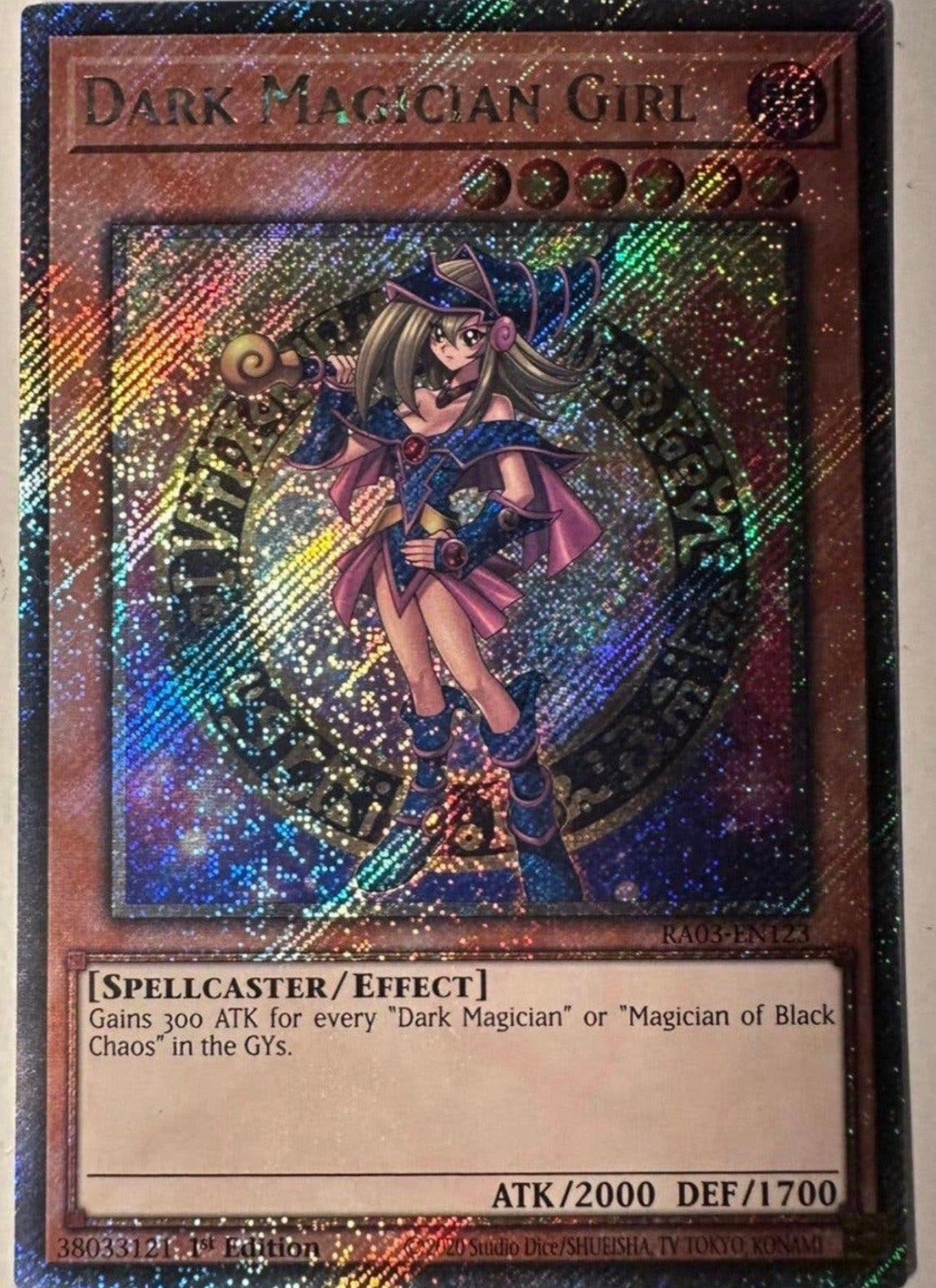 Yu-Gi-Oh! Dark Magician Girl RA03 1st Edition !, Ophalen of Verzenden, Zo goed als nieuw, Losse kaart, Foil