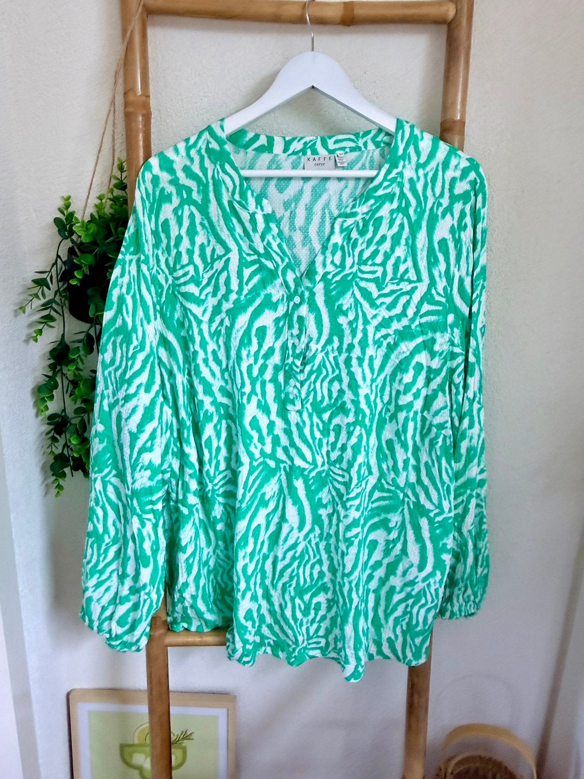 Kaffe Curve blouse maat 52, Kleding | Dames, Ophalen of Verzenden, Zo goed als nieuw, Groen, Blouse of Tuniek