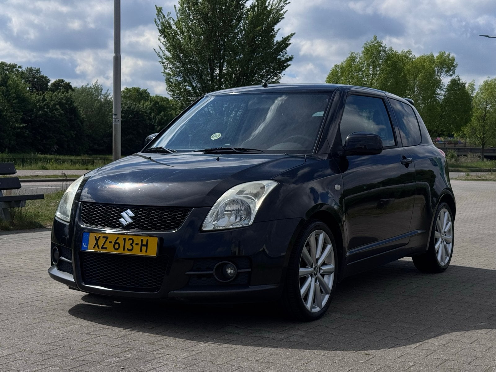 Suzuki Swift 1.6 Sport | NAVI | KUIPSTOELEN | 2007 | CLIMA, 1005 kg, 40 €/maand, Zwart, 4 cilinders