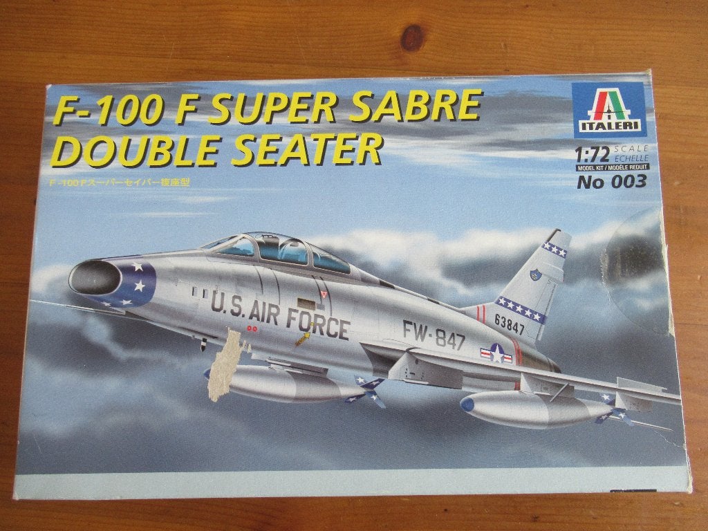 F-100F Super Sabre - double seater (Italeri 1/72), 1:72 tot 1:144, Italeri, Ophalen of Verzenden, Zo goed als nieuw