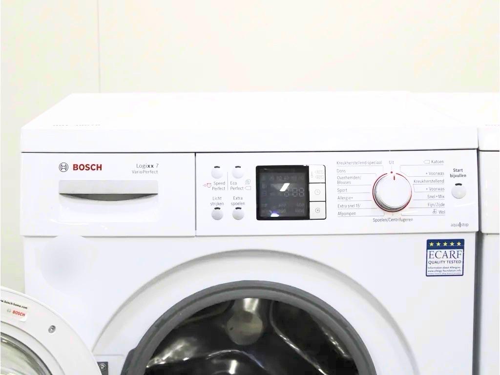Bosch Logixx 7 VarioPerfect Wasmachine - Efficiënt & Stil, Ophalen of Verzenden, Zo goed als nieuw, 85 tot 90 cm, 1200 tot 1600 toeren