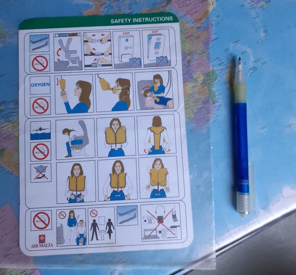 Safety card Air Malta B-737-300, Verzamelen, Verzenden, Zo goed als nieuw, Kaart, Foto of Prent