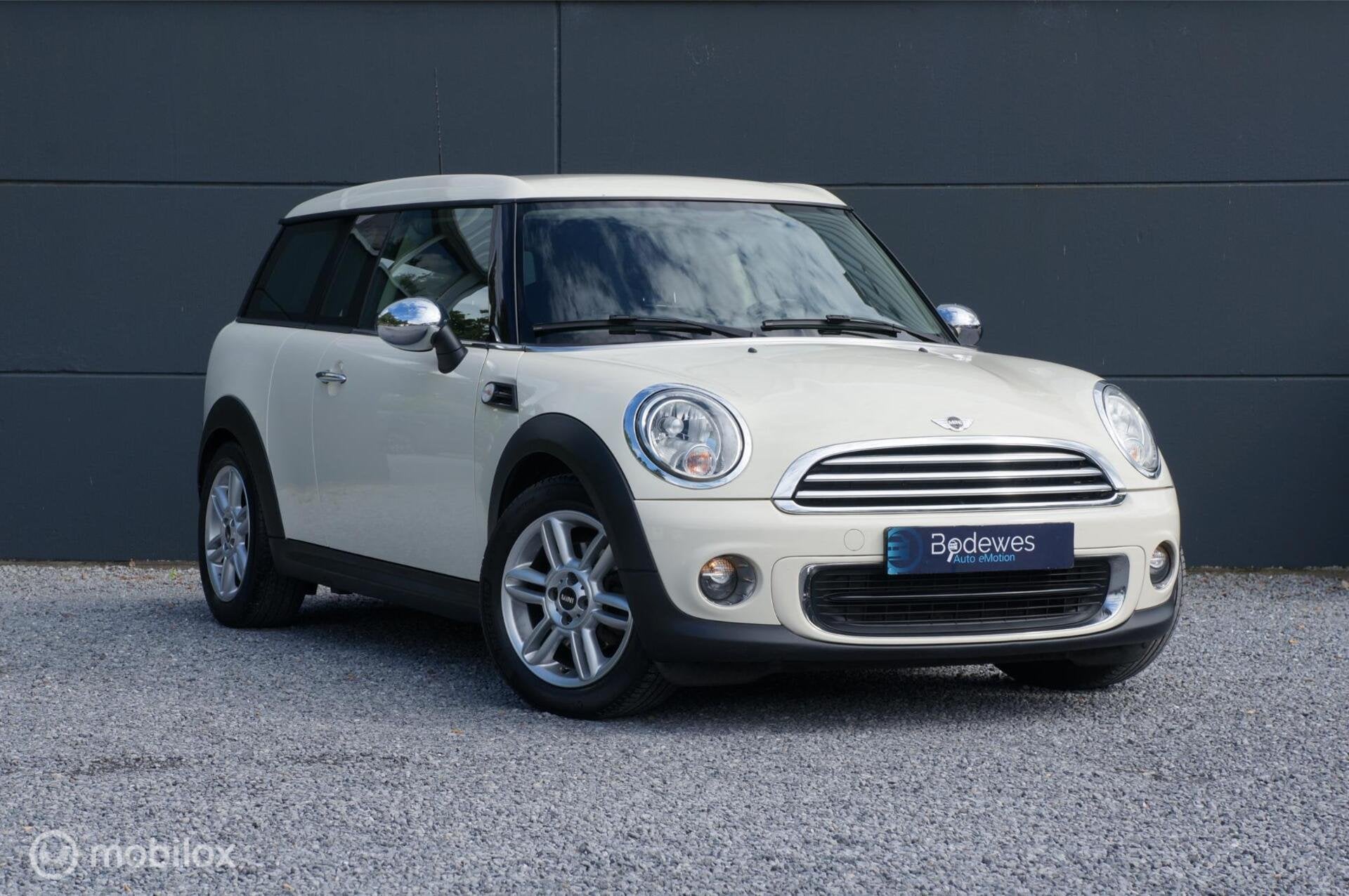 Mini Clubman 1.6 One Holland Street Navi Airco Cruise Leuk!, Voorwielaandrijving, Gebruikt, 4 cilinders, 4 stoelen