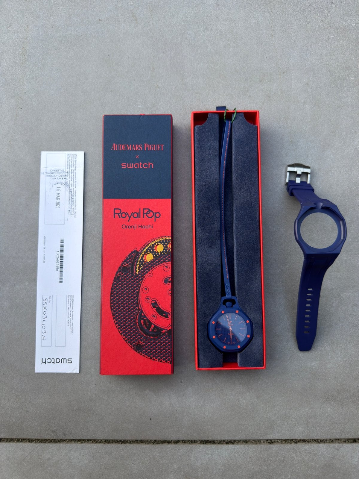AP x Swatch Royal Pop Orenji Hachi - Origineel, --, Nieuw, Ophalen of Verzenden, --