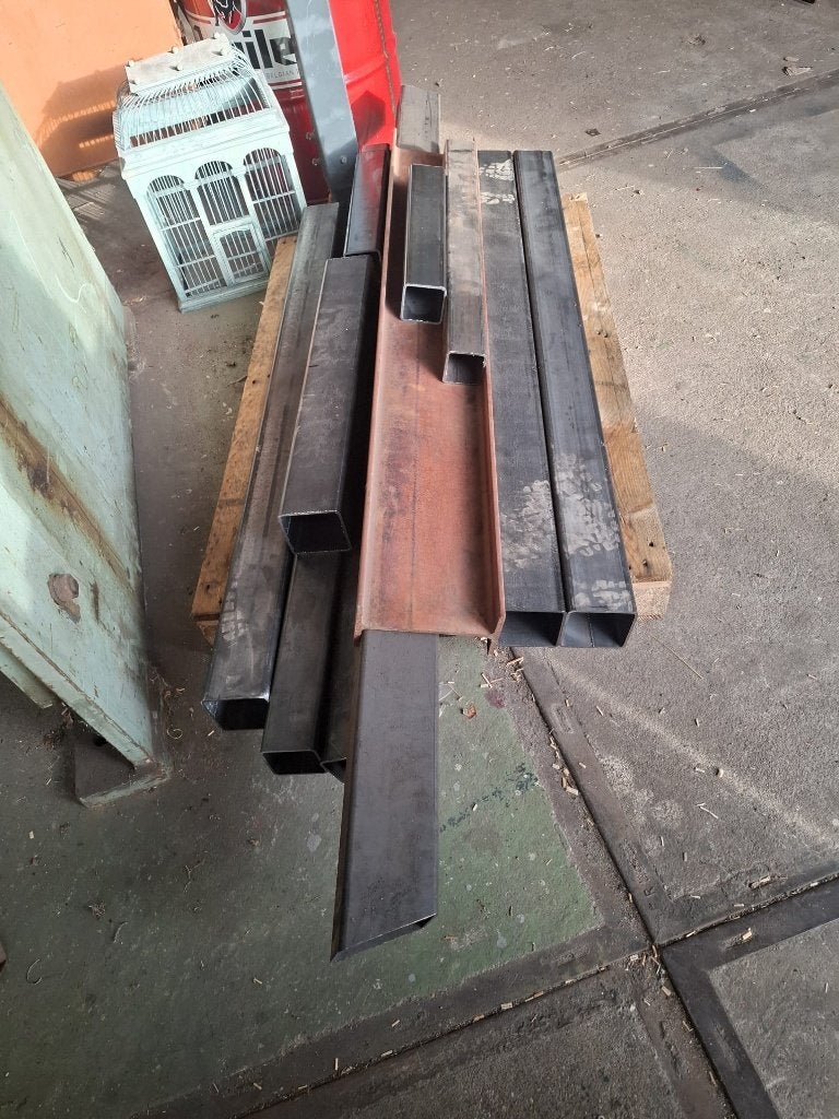 Te koop nieuwe stalen kokers rest materiaal 75 euro, Ophalen, Nieuw, IJzer