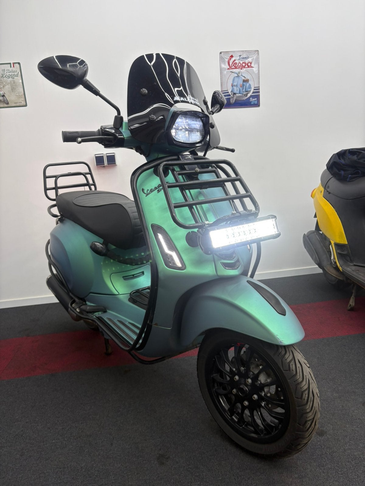 Vespa sprint s e5 2021 FULL / MALOSSI, Ophalen, Zo goed als nieuw