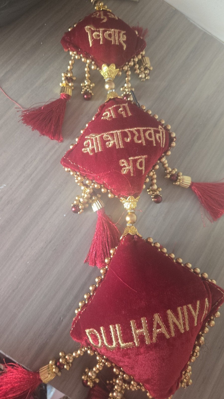 Bruidslehenga hanger Dulhin - Indiase bruiloft decoratie, Ophalen of Verzenden, Nieuw, Rood, Accessoires