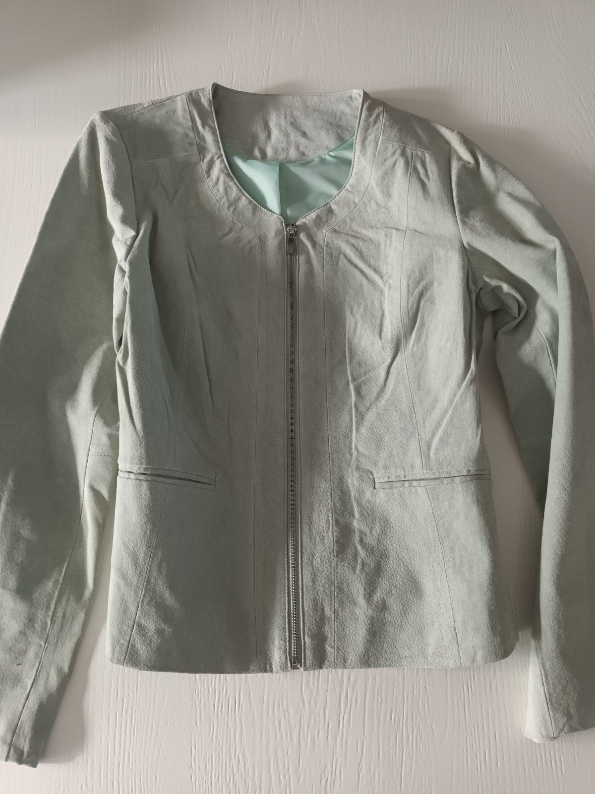 Hema suède jasje maat L, Kleding | Dames, Jassen | Zomer, Maat 42/44 (L), Ophalen of Verzenden, Zo goed als nieuw, Hema