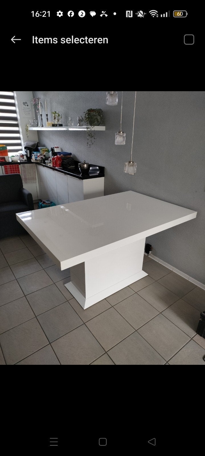 Moderne witte eettafel - Hoogglans, Huis en Inrichting, Tafels | Eettafels, Overige materialen, 100 tot 150 cm, Zo goed als nieuw