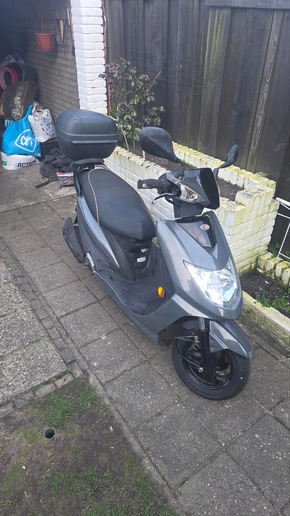 Kymco VP50 Scooter uit 2016 - Goed onderhouden met topkoffer, Gebruikt, Overige modellen, Maximaal 45 km/u, Ophalen of Verzenden