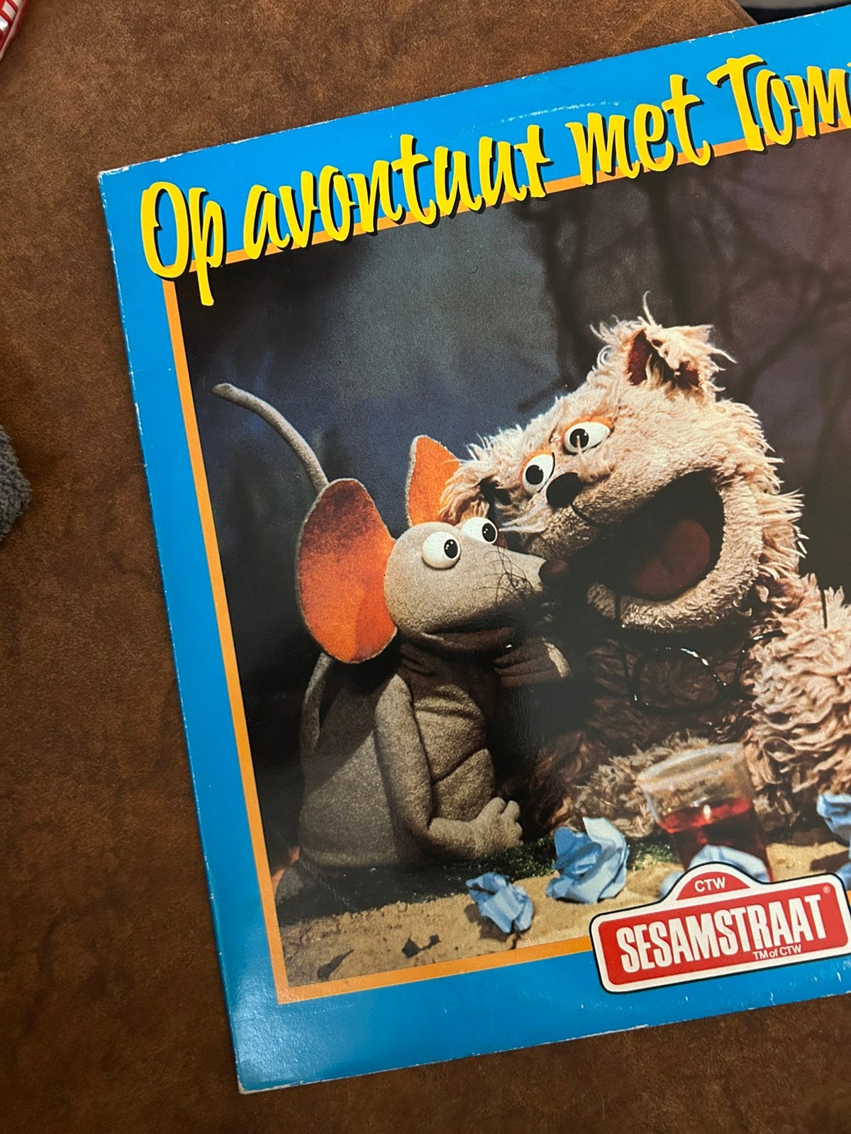 Sesamstraat - op avontuur met tommie, Ophalen of Verzenden, Zo goed als nieuw, Verhaal of Sprookje