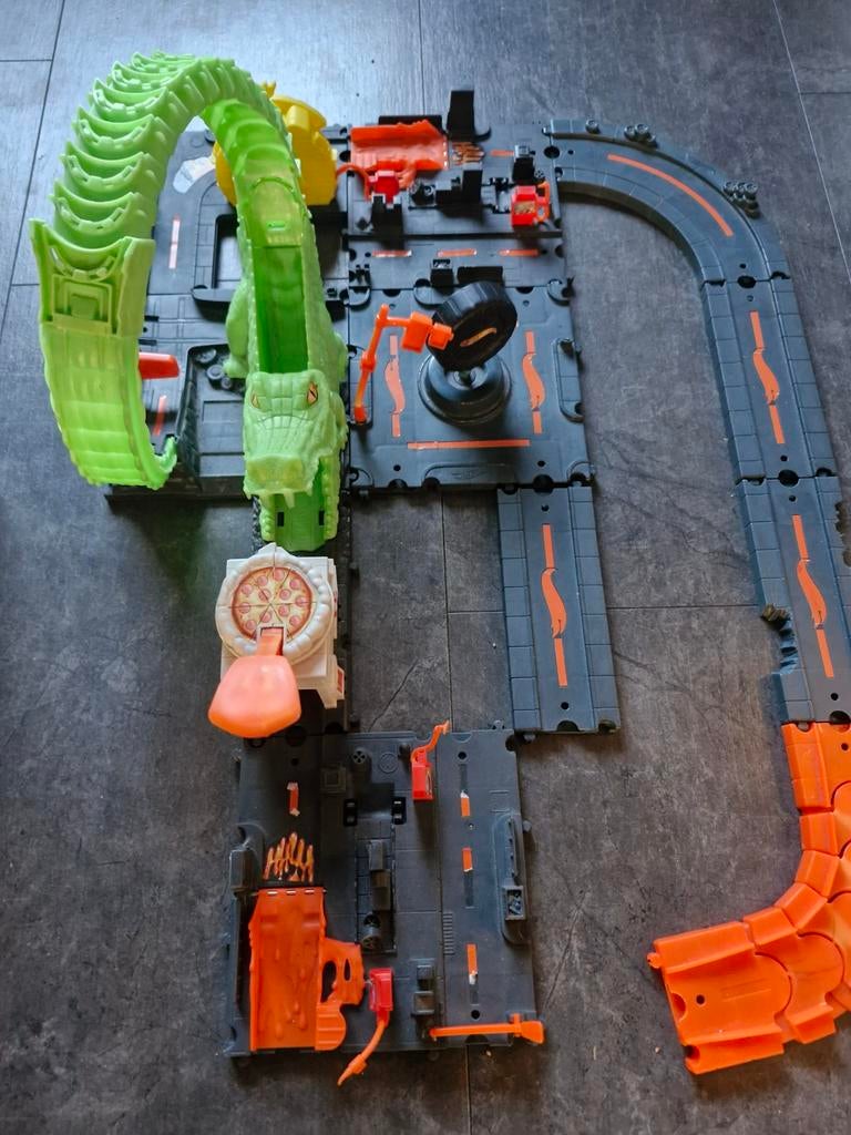 Hot Wheels Krokodil in de Aanval Looping Racebaan, Ophalen of Verzenden, Gebruikt, Handmatig, Hot Wheels