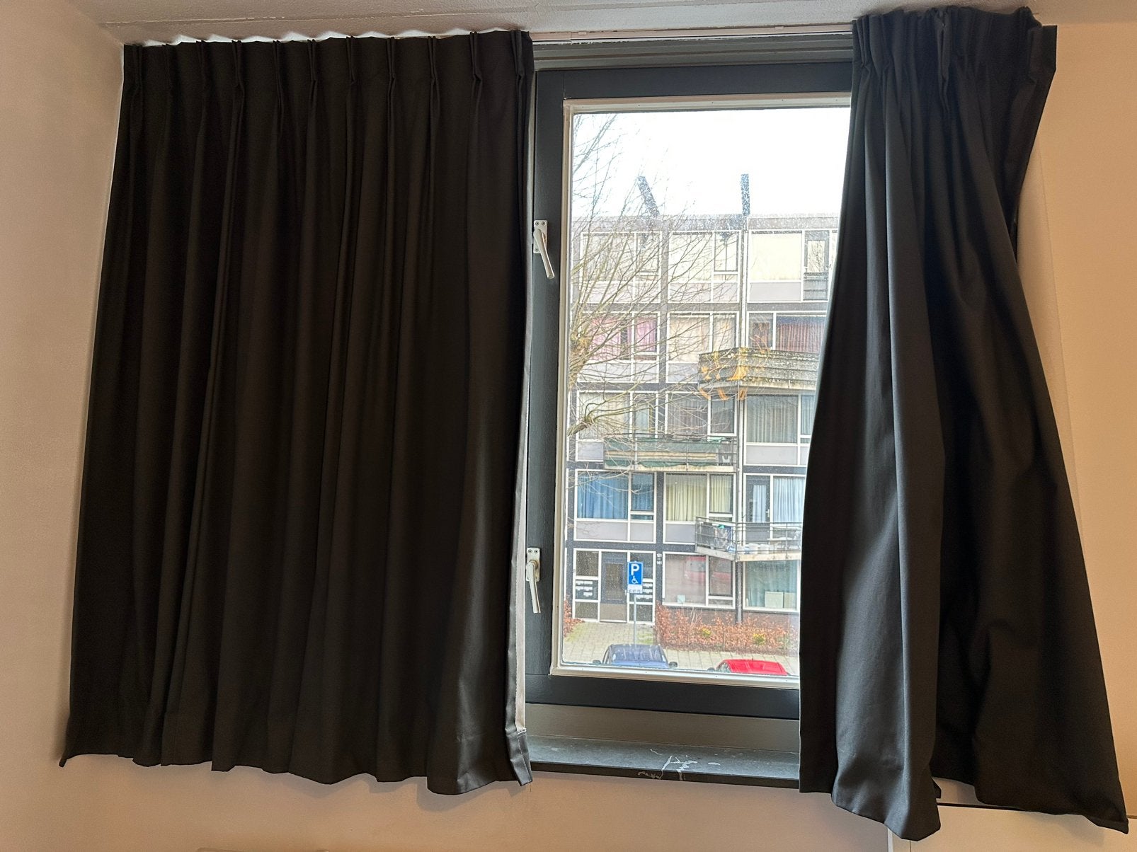 100% verduisterdense gordijnen - 210x155cm, Verzenden, Verduisterend, Grijs, Zo goed als nieuw