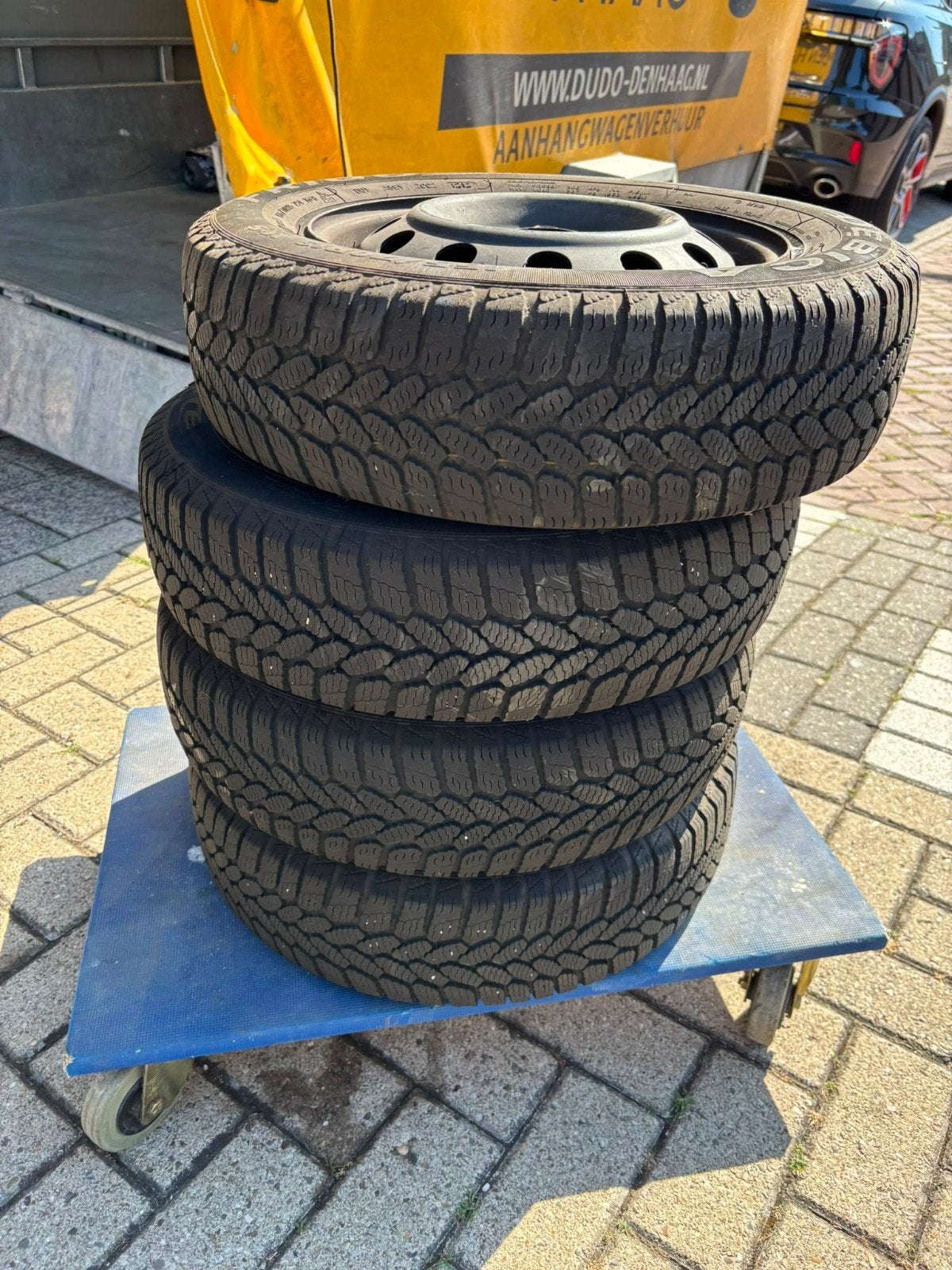 Winterbanden met velg en bouten KIA PICANTO 2002, Ophalen