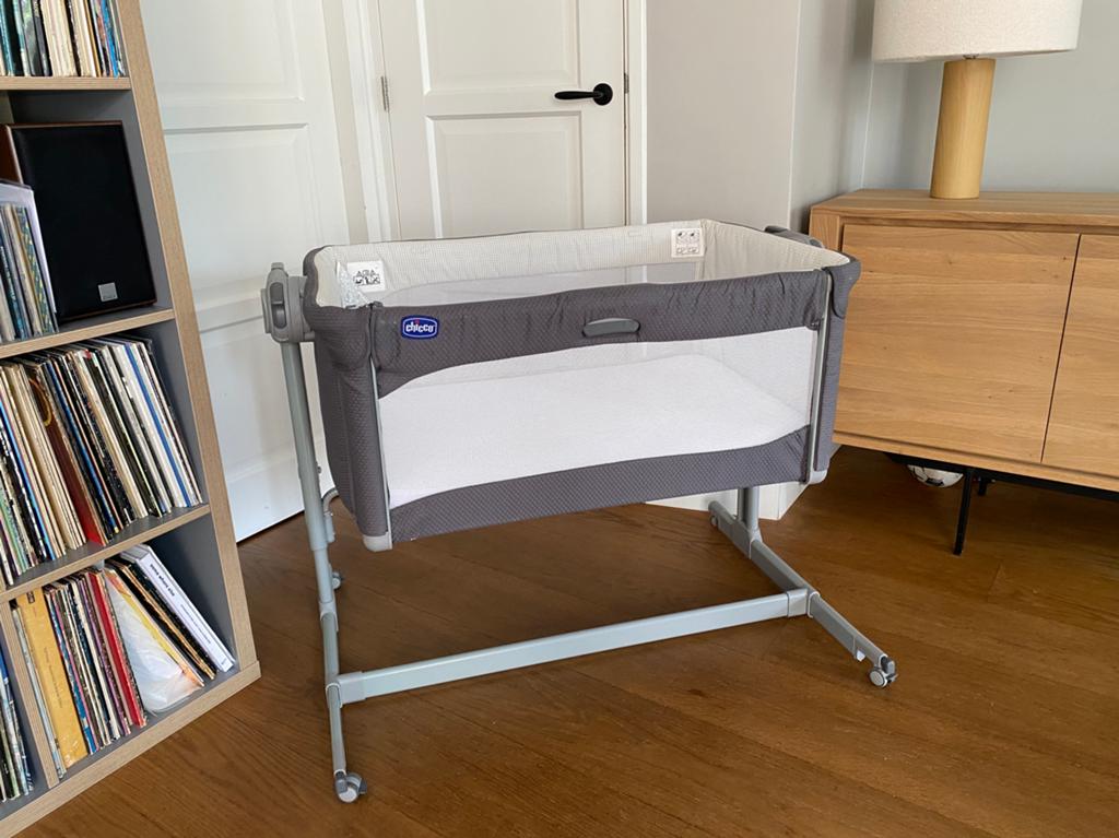 Chicco Next2Me Magic Co-sleeper donkergrijs antraciet, Ophalen, Gebruikt, Wieg