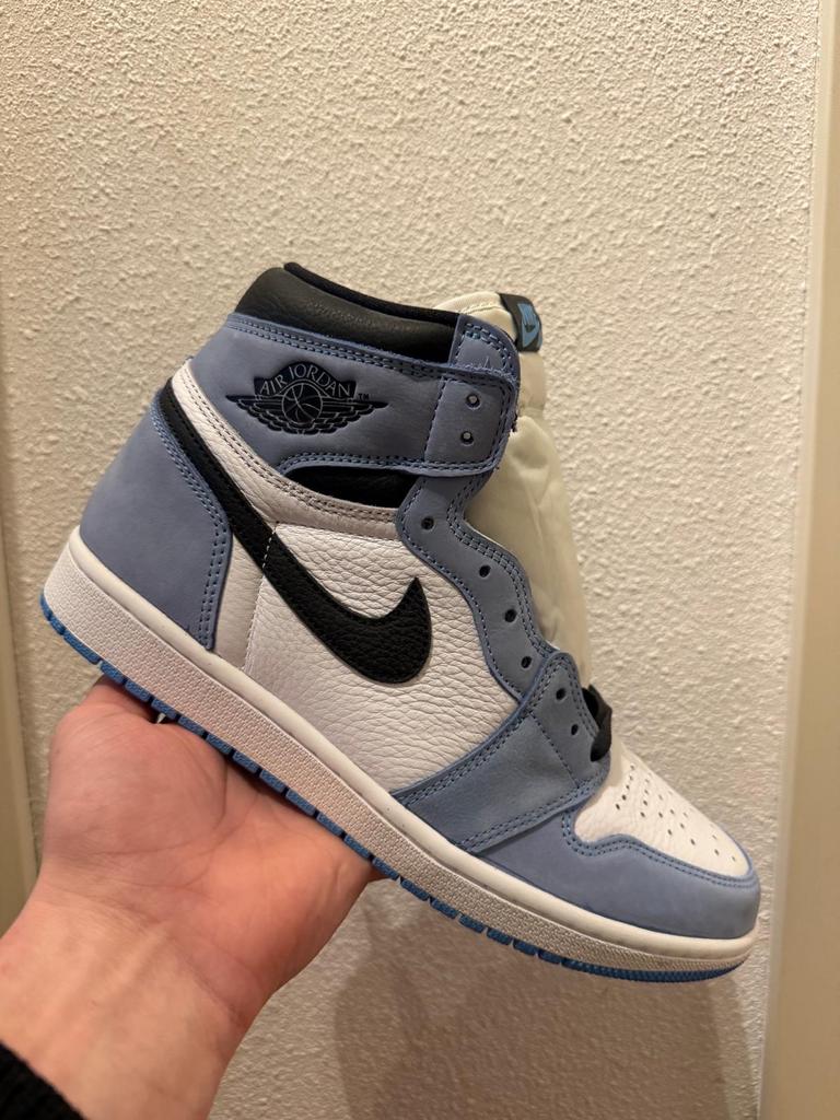 Nike Air Jordan 1 High University Blue, Blauw, Nieuw, Ophalen of Verzenden, Sneakers of Gympen