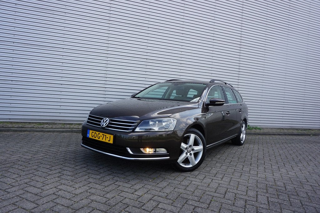 Volkswagen Passat Variant 1.4 TSI Highline BlueMotion AUTOMA, Auto's, Euro 5, Stof, Gebruikt, Beige