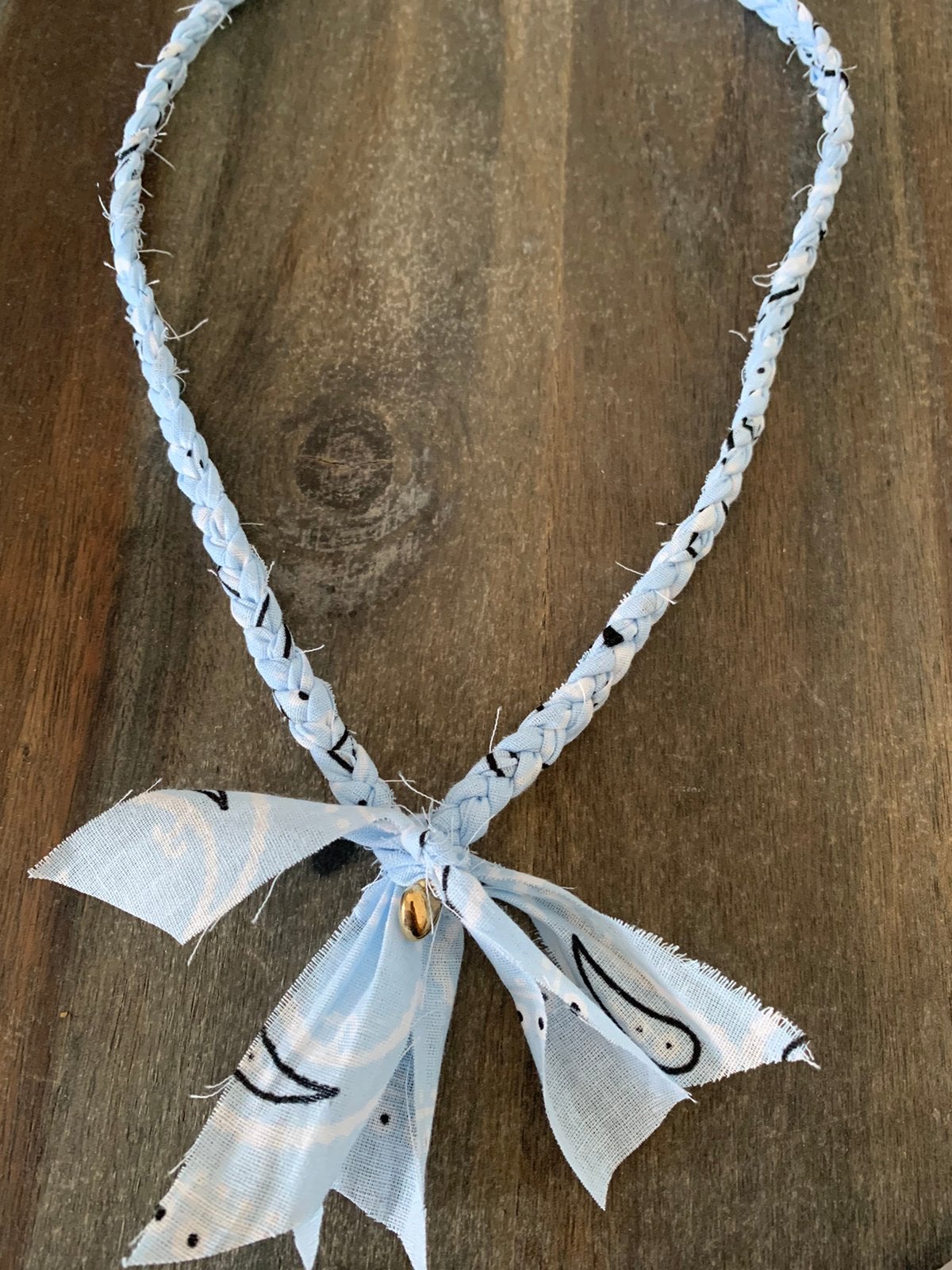 Bandana ketting lichtblauw, Ophalen of Verzenden, Nieuw, Blauw, Overige materialen
