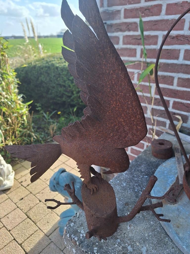 Roestkleurig metalen vogelbeeld, Tuin en Terras, Tuinbeelden, Ophalen of Verzenden, Nieuw, Metaal