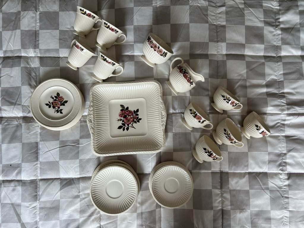 Wedgewood servies met rozenprint, Ophalen, Gebruikt, Keramiek, Overige stijlen