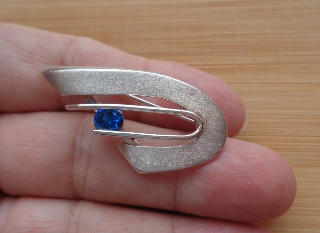 zilveren broche modernist Anderas Daub [183], Sieraden, Tassen en Uiterlijk, Verzenden, Zilver, Broche