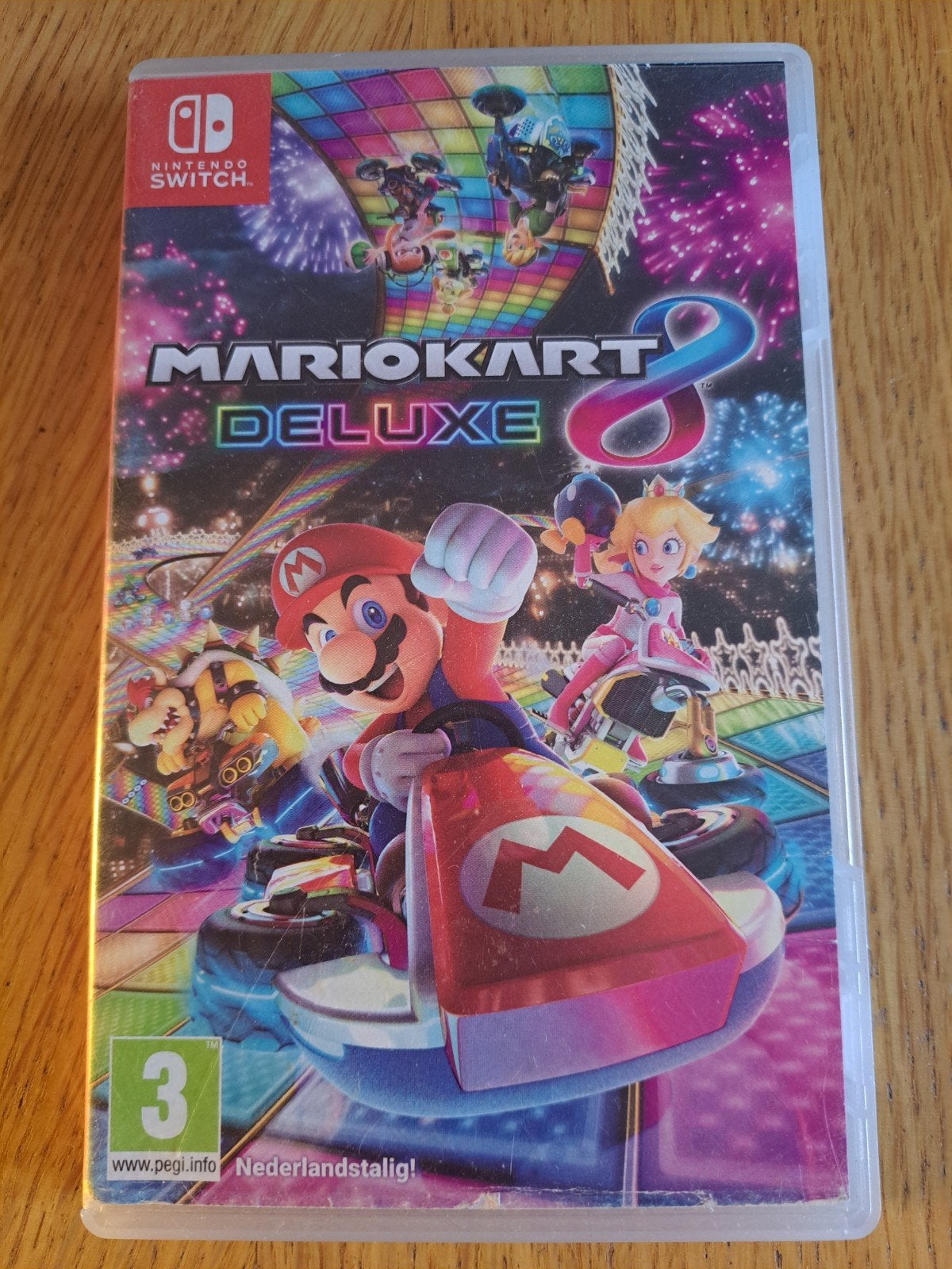 Mario Kart 8 Deluxe Switch, Racen en Vliegen, Ophalen of Verzenden, Zo goed als nieuw, 3 spelers of meer