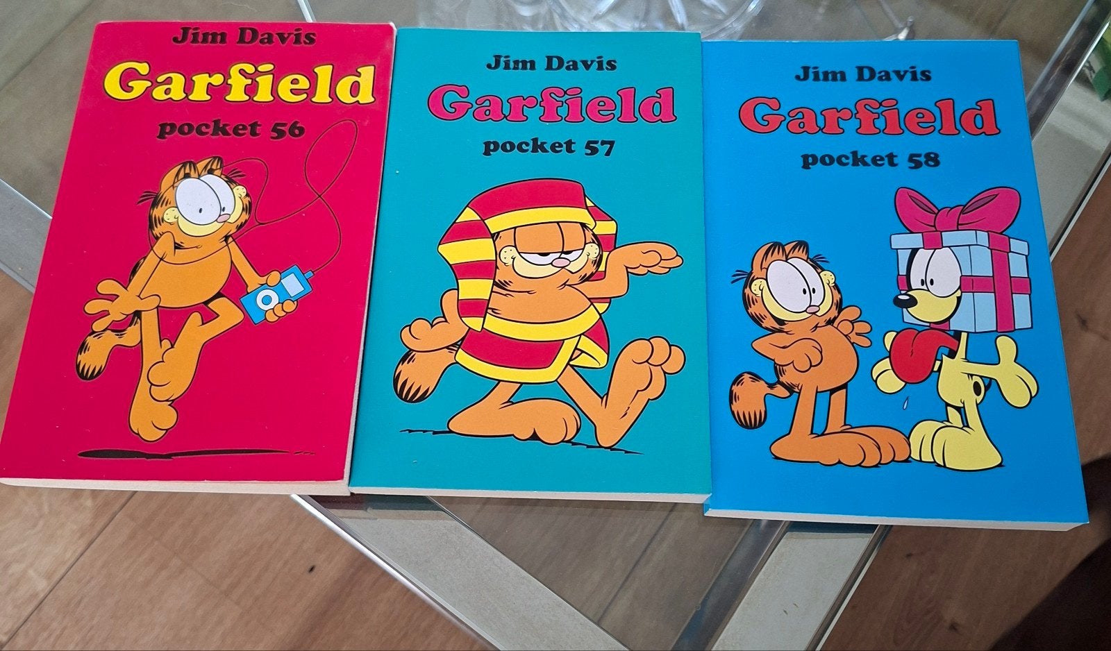 3 Garfield boeken, Ophalen, Zo goed als nieuw, Moppen