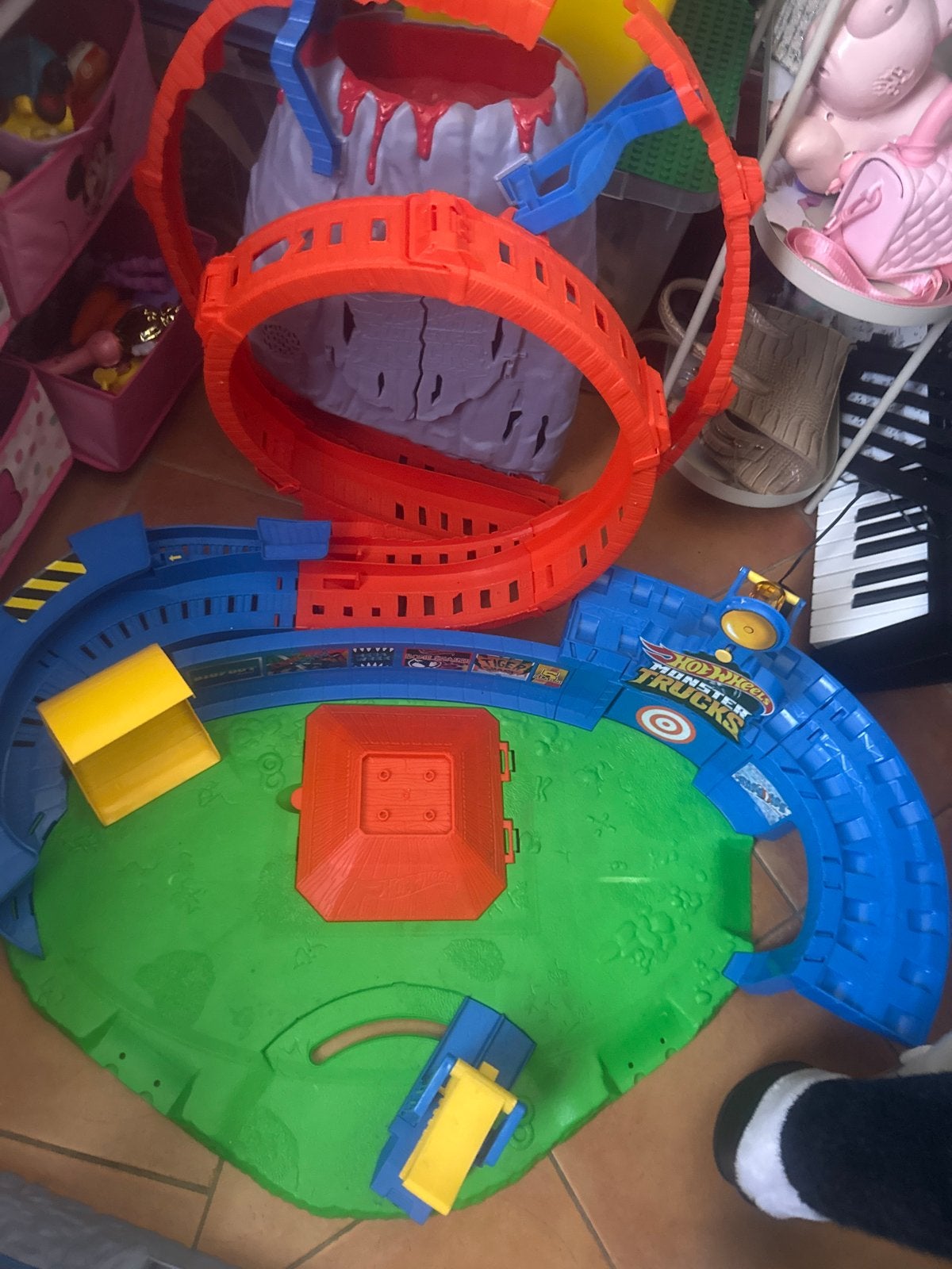 Hot Wheels Monster Trucks Vulkaan Arena Speelset, Ophalen of Verzenden, Zo goed als nieuw, Jongen of Meisje