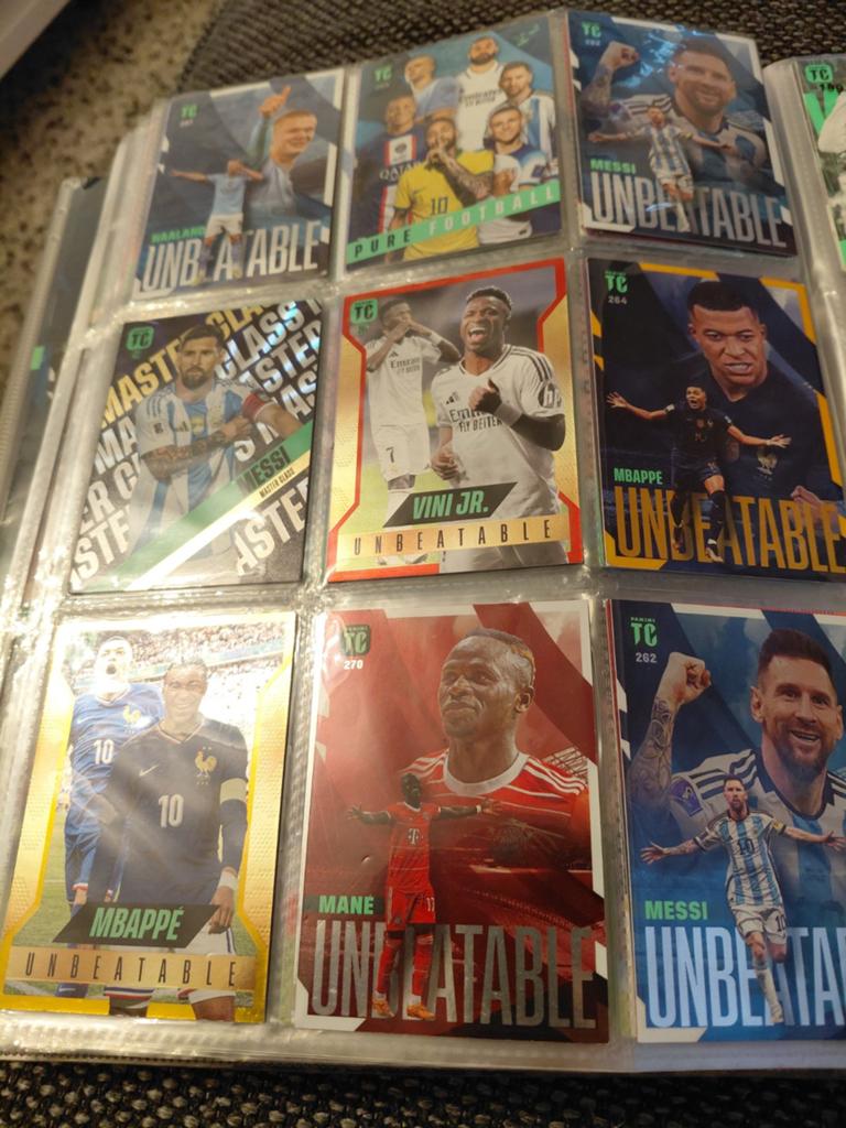 Unbeatable panini kaarten 2024, Verzamelen, Ophalen of Verzenden, Zo goed als nieuw, Buitenlandse clubs, Poster, Plaatje of Sticker