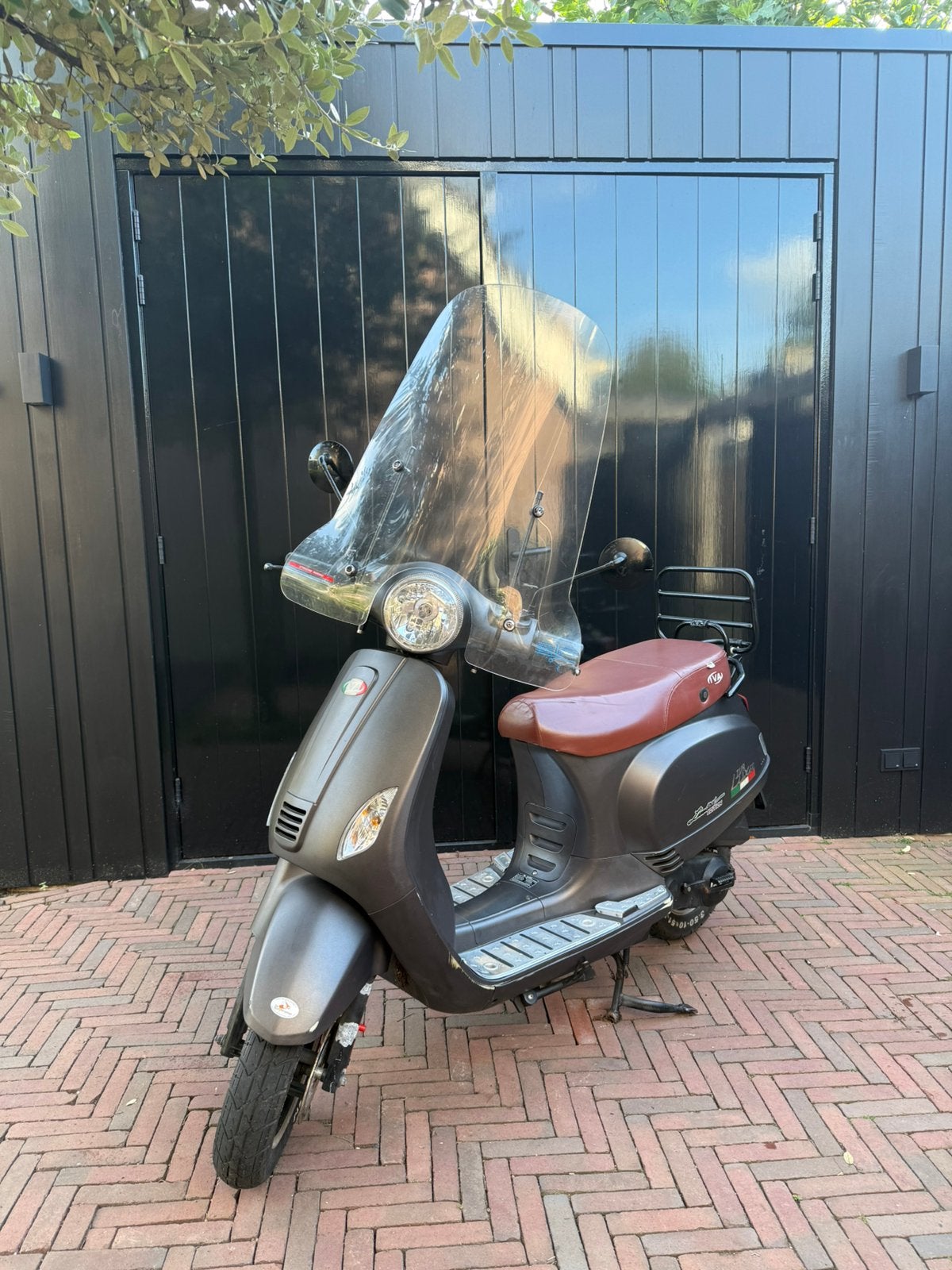 Mooie Iva Lux, Zo goed als nieuw, Benzine, Ophalen, Overige merken