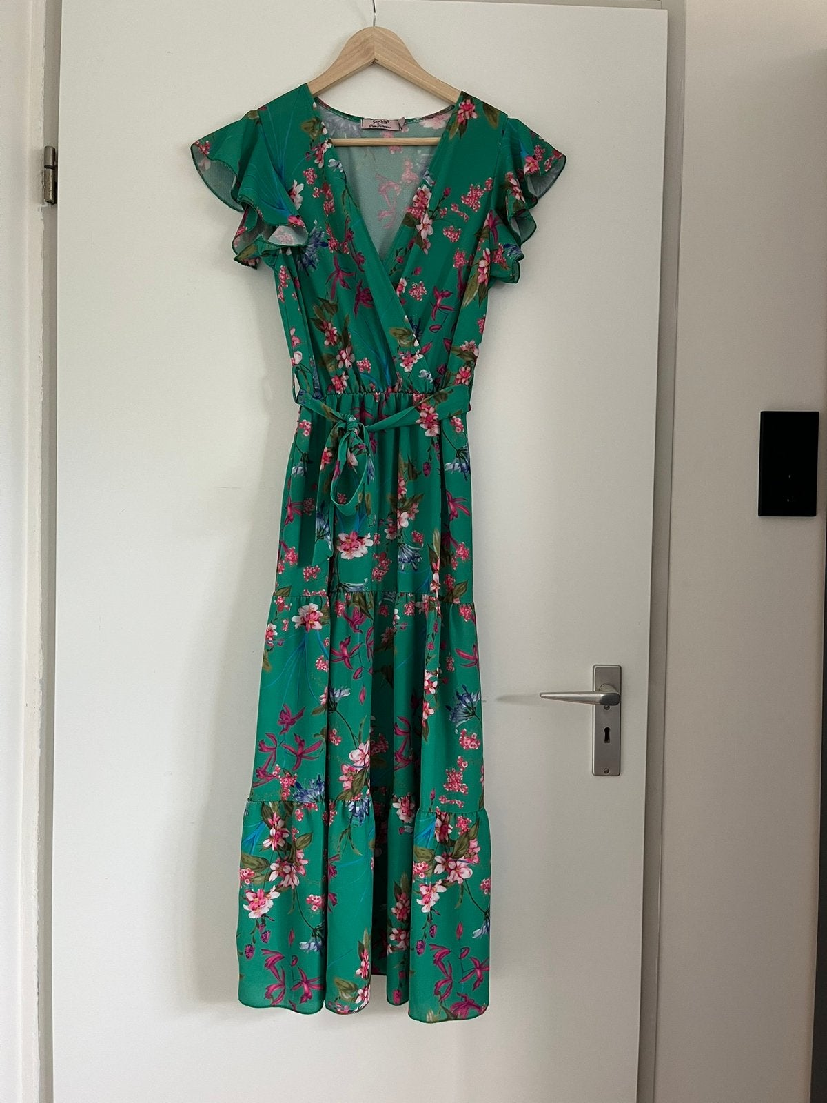 Donkergroene middellange zomerjurk, maat 36/38 S/M - Sophia, Ophalen of Verzenden, Zo goed als nieuw, Maat 36 (S), Onder de knie