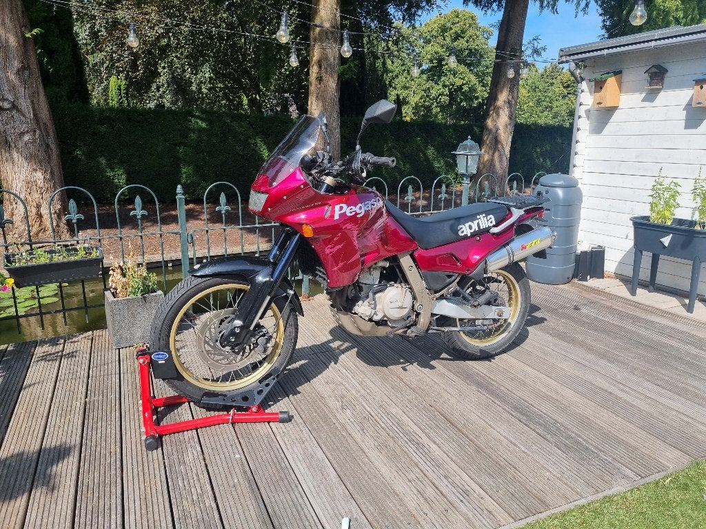 Aprilia Pegaso 650 met topkoffer (en/of onderdelen), Gebruikt, Particulier, Toermotor, Sportuitlaat