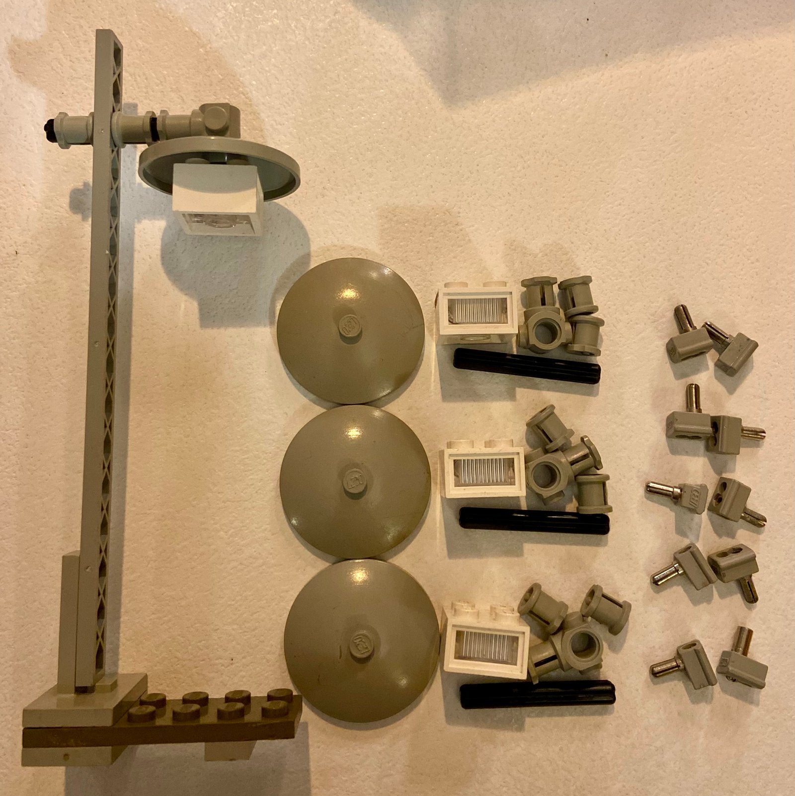 Lego 12V trein station verlichting onderdelen uit set 7867, Kinderen en Baby's, Ophalen of Verzenden, Zo goed als nieuw