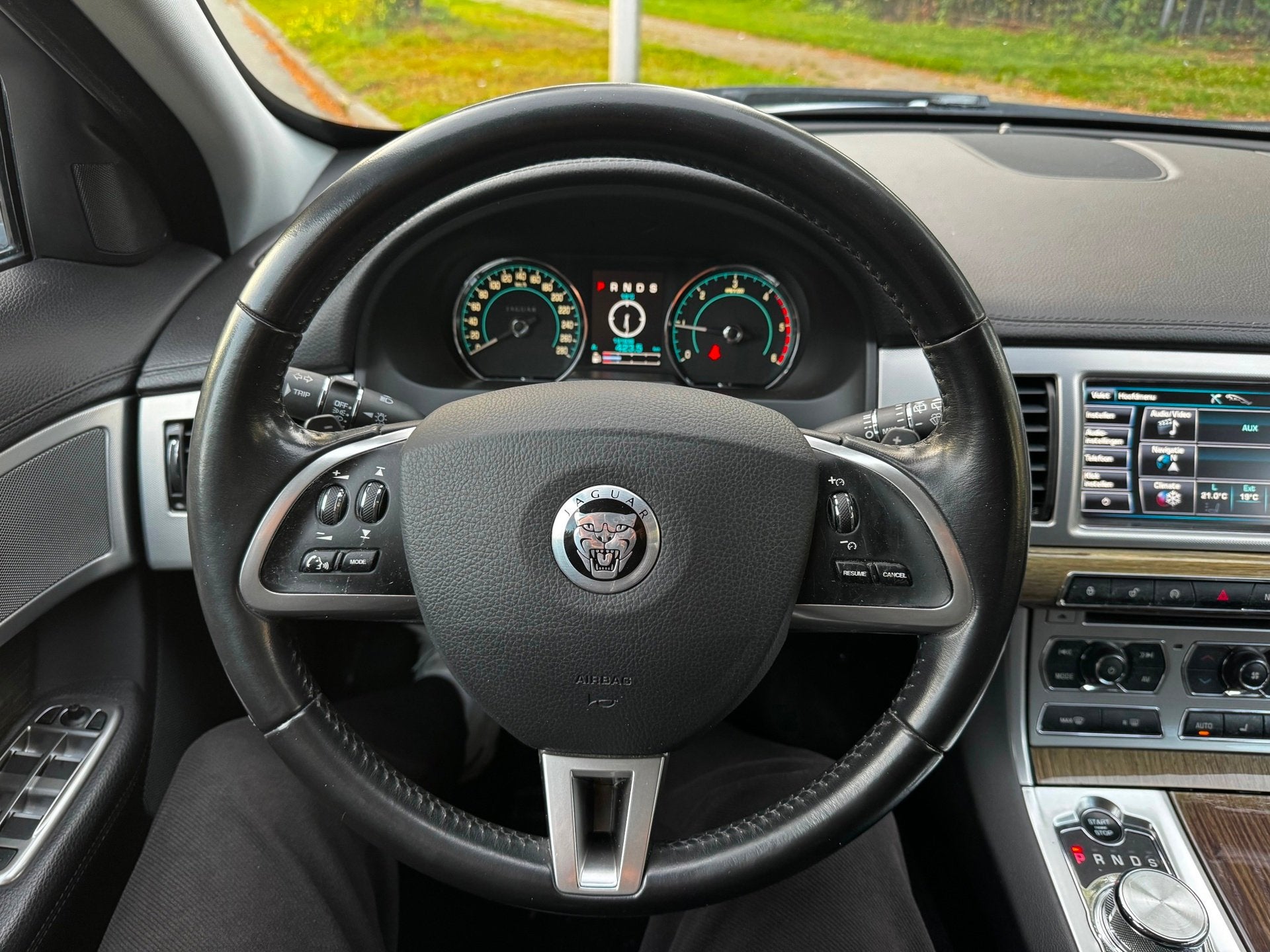 Jaguar XF Sportbrake 2.2D S Premium Business Edition|AUT|XEN, Achterwielaandrijving, Gebruikt, 1850 kg, Diesel