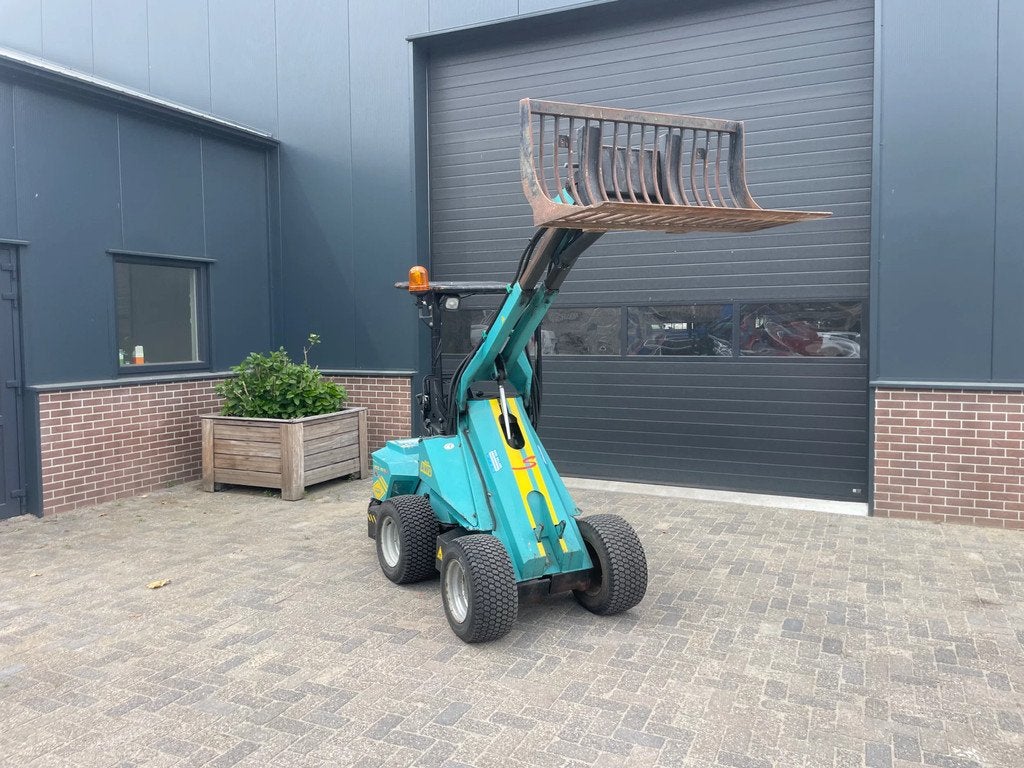 Vano Avant 420D 4wd mini shovel loader Verreiker Knikmops We, Wiellader of Shovel