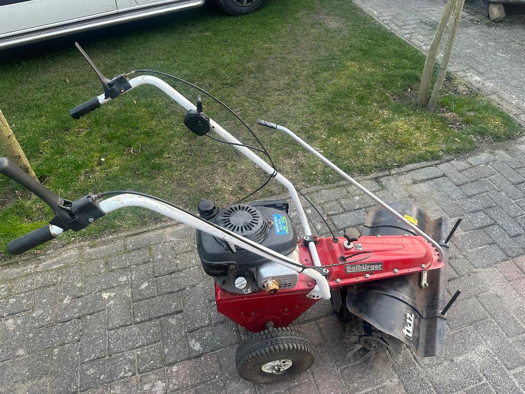 Tielburger veegmachine, Ophalen, Gebruikt, Tielbürger