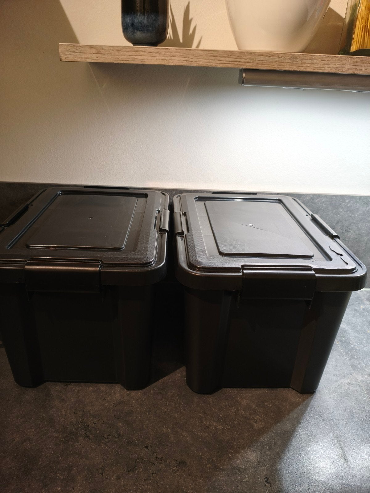 Iris Airtight Opbergbox 20 Liter 1 beschadigd, Gebruikt, Minder dan 50 cm, Ophalen of Verzenden, Minder dan 40 cm