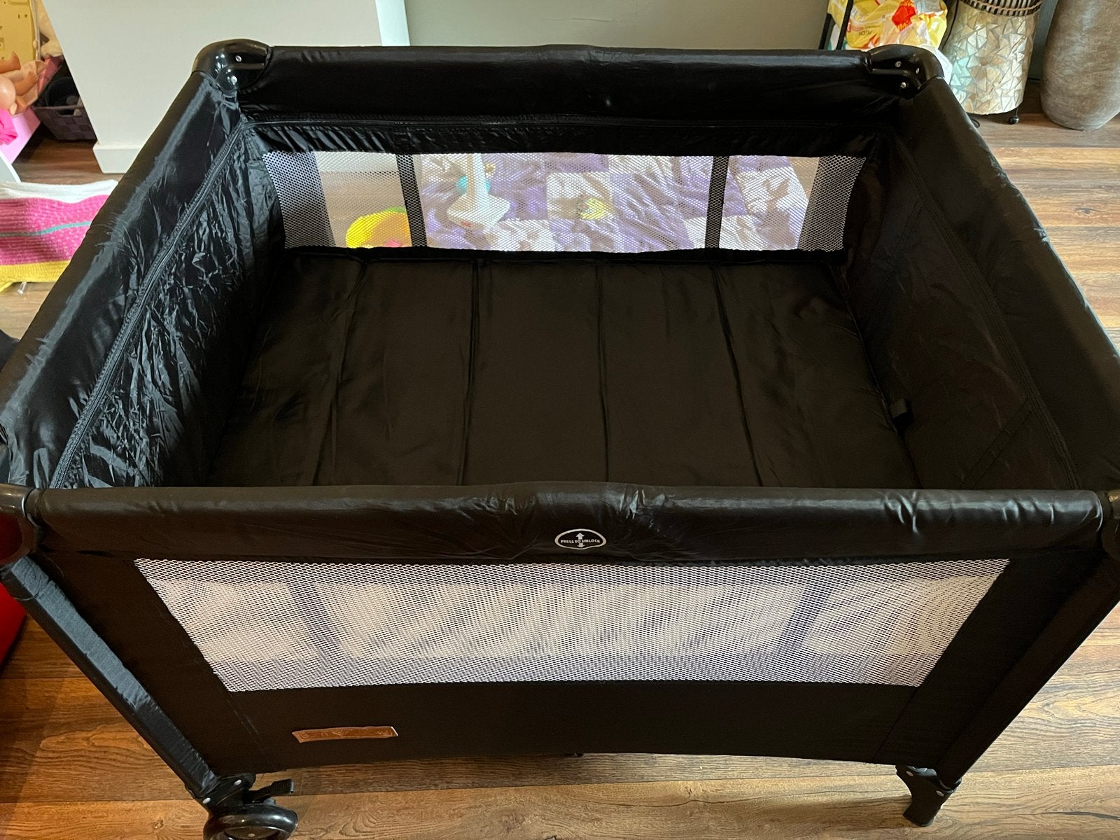 Born Lucky Box reisbedje met wieltjes en draagtas, Ophalen, Gebruikt, Rechthoekig, Wieltjes