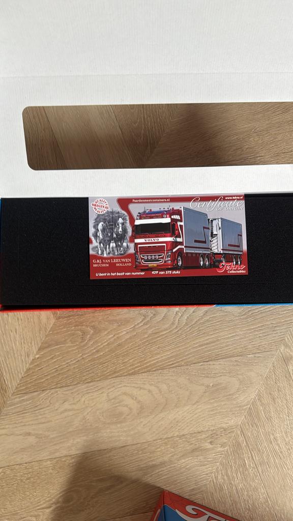 Tekno Volvo FH4 Globetrotter XL G.J. van Leeuwen, Hobby en Vrije tijd, Modelauto's | 1:50, Ophalen of Verzenden, Nieuw, Bus of Vrachtwagen
