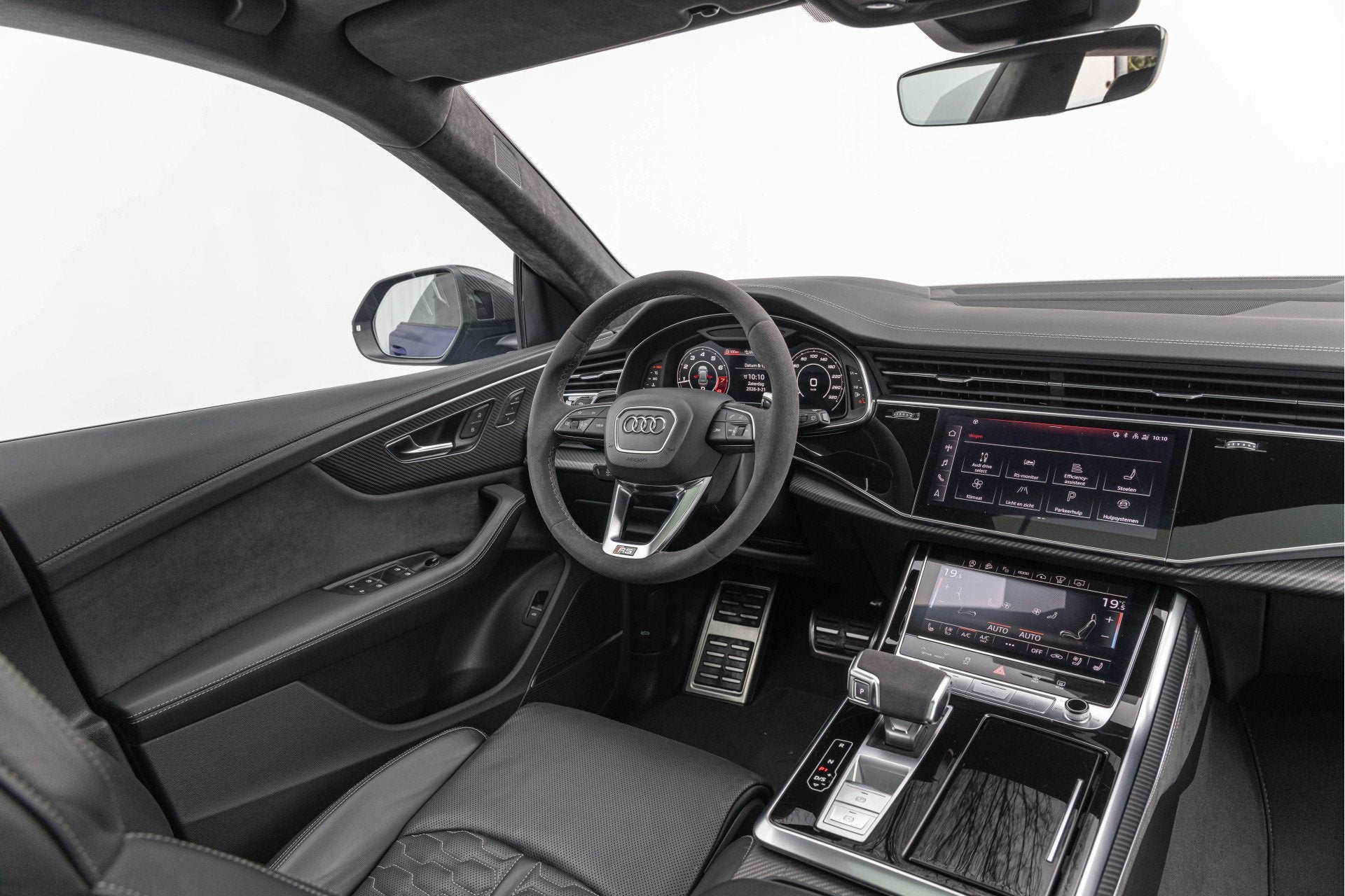 Audi RSQ8 4.0 TFSI 600pk Quattro Pano Keramisch Trekhaak HuD, Auto's, Gebruikt, Leder, Bedrijf, Vierwielaandrijving